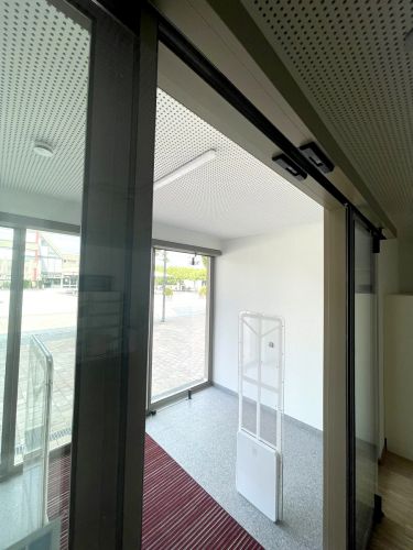 Türsysteme, Windfang Automatiktüren von LANGE