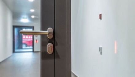 Türsysteme, Schloss Fluchtweg – LANGE Automatiktüren GmbH