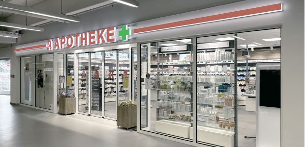 Türsysteme, Apotheke Referenz Lange Automatiktüren von LANGE