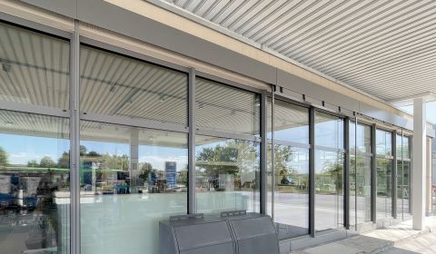 Türsysteme, Aluminiumelemente Ref Aral Tamm 2 Automatiktüren von LANGE