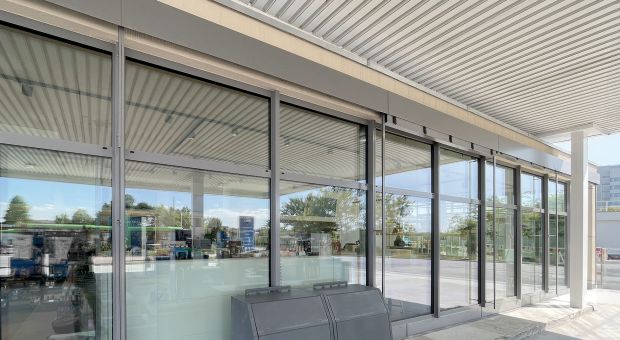 Türsysteme, Aluminiumelemente Ref Aral Tamm 2 Automatiktüren von LANGE