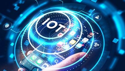 Digitale Überwachung automatischer Türsysteme mit Gilgen Connect